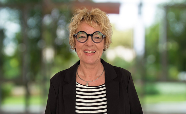  Carolin-Babett Erler